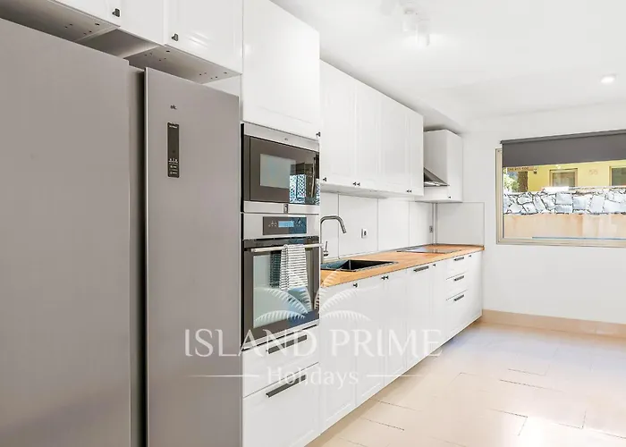 Дом отдыха Modern Townhouse In Seaside Complex In Amarilla Golf Sbv48 *