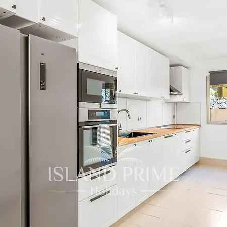 Semesterbostad Modern Townhouse In Seaside Complex In Amarilla Golf Sbv48 *