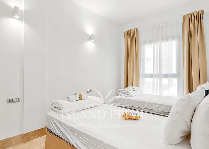 Сasa de vacaciones Modern Townhouse In Seaside Complex In Amarilla Golf Sbv48 *