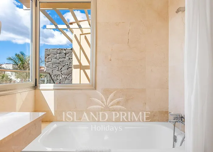 Modern Townhouse In Seaside Complex In Amarilla Golf Sbv48 *